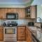 Golf Views, Walk In Shower, Private Deck - Гілтон-Гед-Айленд