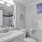St Thomas - Waterfront Penthouse sleeps 16 w Pool & Boat Dock