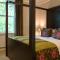 Forest Lodge Hotel