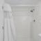Abaco - Large waterfront 2x2 end unit with boat slip - كي ويست