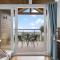 The Boathouse - Panoramic Sea View Retreat, near Town, Marina & Beach, with Parking