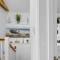 The Boathouse - Panoramic Sea View Retreat, near Town, Marina & Beach, with Parking
