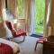 Mandalay Holiday Home - Amesbury