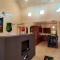 Ocean Dream Art Deco Studio w/balcony