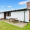 6 person holiday home in Dronningmølle-By Traum