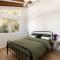 Blackbutt House - Luxe Retreat With Pool and Sauna - Suffolk Park