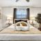 Luxury 7 Br Home w Pool Gameroom Soccer Field