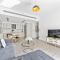 Spacious 2 BHK next to the Beach - Sunrise Bay - 迪拜