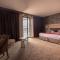 Kyriad Prestige Lyon Est - Saint Priest Eurexpo Hotel and SPA