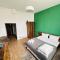Neva Apartments & Rooms
