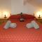 Abergwynant Farm Glamping & Apartments