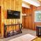 Family Lake Arrowhead Home Sleeps 12 and Gameroom - ليك أروهيد