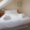 Whalebone Cottage at Broadings Farm