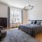 Lovely 3BR Manor Apartment 5 min from Tivoli Gardens