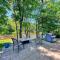37PA Superbly appointed riverfront home in LIttleton! Skiing, hiking, firepit, wifi!