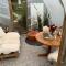 Shepherds hut with Alpaca views - Westbourne