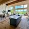 1A Maple Lodge Stunning luxury Scandinavian style home with great views - بيثليهيم