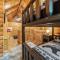 Parkway Treasure cabin