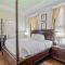 Coombs Inn & Suites