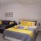 Kolonaki Luxury backyard Studio