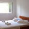 6 pax Apertment ON THE BEACH with Terrace, Sea view, Garden, Parking ensured, first floor - Mimice