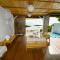Meerana Cheerful Beachfront Cottage with Jacuzzi - Grande Gaube