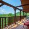Escape to Honey Cabin for stunning mountain views, cozy comforts and a serene retreat - 赛维尔维尔