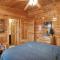 Escape to Honey Cabin for stunning mountain views, cozy comforts and a serene retreat - 赛维尔维尔