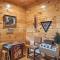 Escape to Honey Cabin for stunning mountain views, cozy comforts and a serene retreat - 赛维尔维尔