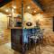 Escape to Honey Cabin for stunning mountain views, cozy comforts and a serene retreat - 赛维尔维尔
