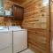 Escape to Honey Cabin for stunning mountain views, cozy comforts and a serene retreat - 赛维尔维尔