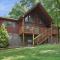 Edens Ridge is a charming two bedroom log cabin nestled in Sky Harbor minutes from town - 赛维尔维尔