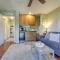 Chic Peaceful Retreat 16 Mi to Beaches and Wineries!
