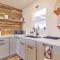 Twin Palms Desert Getaway - Jacuzzi, Fire pit, Meditation room & more - Joshua Tree