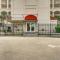 Water-View Barefoot Resort Condo with 2 Balconies! - 默特尔比奇