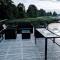Waterview - Schwimmendes Ferienhaus "Black Pearl" auf dem Wasser mit Blick zur Havel, inkl Boot zur Nutzung - Фюрстенберґ-Гафель