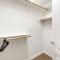 Cozy 1BD apt in MdR! Free parking and pool! - Los Angeles