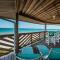 New Listing Stunning view Cypress Beachfront suite - 克利尔沃特