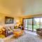 Bigfork Condo with Hot Tub Access, By Lake! - 比格福克