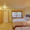 Bigfork Condo with Hot Tub Access, By Lake! - 比格福克