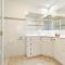 Convent Cove - Penthouse with views over Convent - Ямба