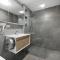Prime Double Room - AC - Seconds to Central CBD - Near UTS& USYD& Darling Harbour& High Rated Restaurants - Shared Bathroom