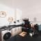 Beach Hut Empire Apartment