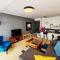 Beach Hut Empire Apartment