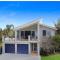 Cheerful/family friendly home with water views - Shellharbour