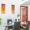Stunning skyline- lake view modern cozy apartment
