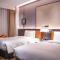 Shanghai Maybeours Hotel
