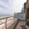 Huswell - Seaside duplex apartment with four terraces