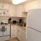Fully Furnished 1BR Suite-Prime Location 110 - 斯科茨