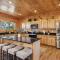 Oakley Lodge: Luxury Cabin w/ MTN Views Indoor Pool • Hot Tub - سيفيرفيل